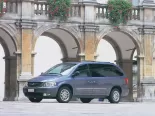 Chrysler Grand Voyager (GY) 4 поколение, минивэн (2000 - 2004)