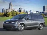 Chrysler Pacifica 2 поколение, минивэн, гибрид (2016 - 2020)