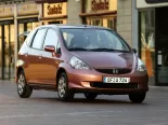 Honda Jazz (GD5) 1 поколение, рестайлинг, хэтчбек 5 дв. (2005 - 2008)