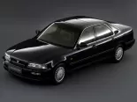 Honda Legend (KA7) 2 поколение, седан (1990 - 1992)