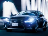 Lexus IS300h (AVE30, AVE35) 3 поколение, рестайлинг, седан, гибрид (2016 - 2020)