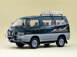 Mitsubishi Delica (P03W, P04W, P24W, P05W, P25W, P35W, P15W) 3 поколение, рестайлинг, минивэн (1990 - 1997)