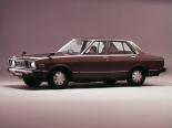 Nissan Stanza (PA10, PA11, RA11) 1 поколение, седан (1977 - 1979)