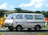 Toyota Hiace 2 поколение, рестайлинг, минивэн (1981 - 1982)