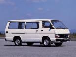 Toyota Hiace (LH50, LH51, LH60, LH61, LH66, LH70, LH71, YH50, YH51, YH53, YH56, YH60, YH61, YH63, YH66) 3 поколение, минивэн (1982 - 1989)