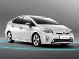 Toyota Prius (ZVW30L) 3 поколение, рестайлинг, лифтбек, гибрид (2012 - 2016)